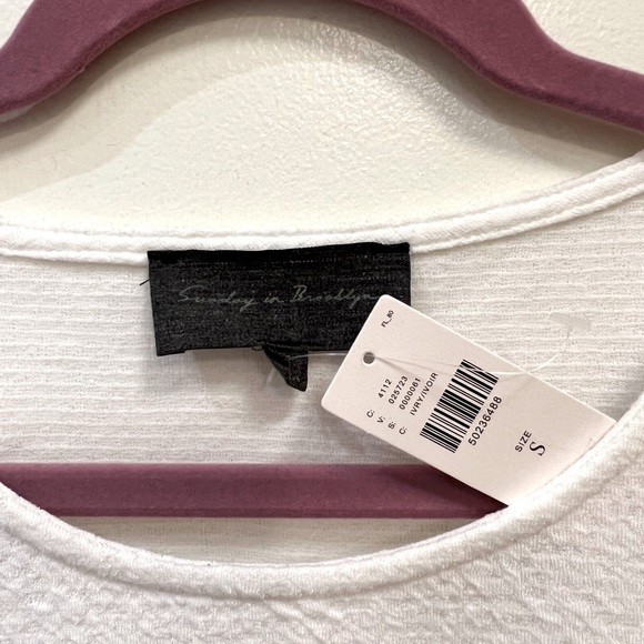 Anthropologie Ivory Top - Picture 3 of 3